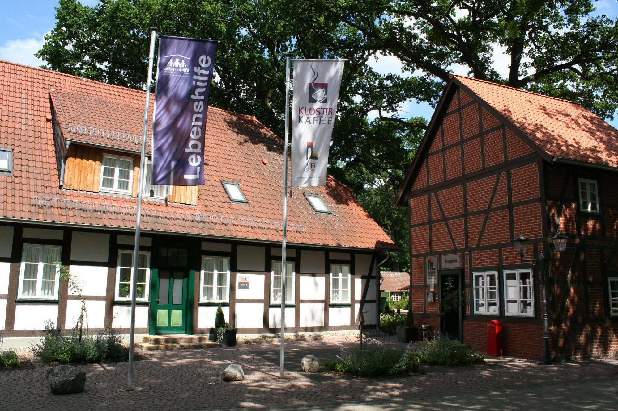 Hotel Am Kloster Wienhausen Buitenkant foto